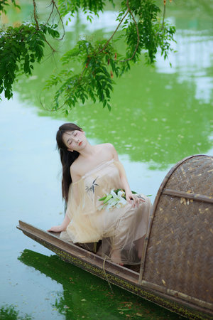 小矮人玩坏了大灰狼